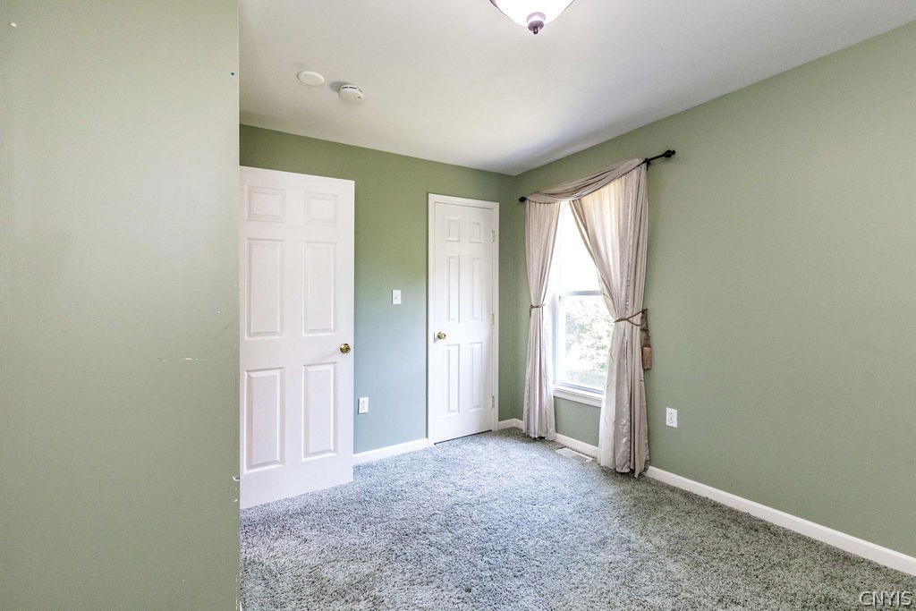 210 Camillus Drive Camillus, NY 13031 - Photo 32 of 42