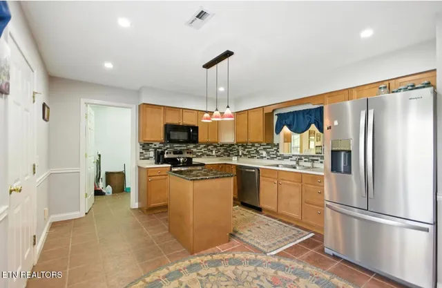 $284,900 | 153 Creed Way, New Tazewell, TN 37825