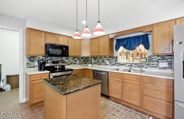 $284,900 | 153 Creed Way, New Tazewell, TN 37825