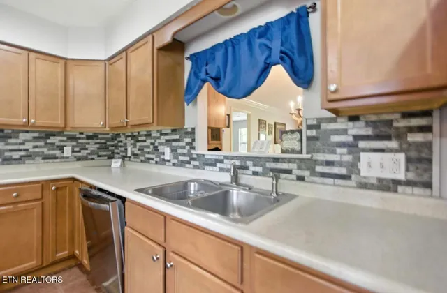 $284,900 | 153 Creed Way, New Tazewell, TN 37825