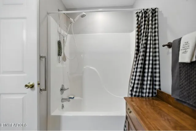 $284,900 | 153 Creed Way, New Tazewell, TN 37825