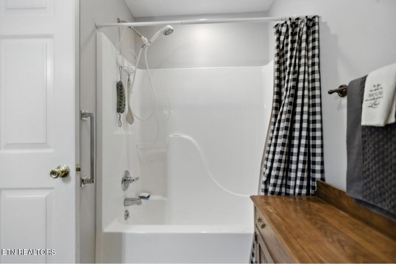 153 Creed Way New Tazewell, TN 37825 - Photo 39 of 56 IMG_5934