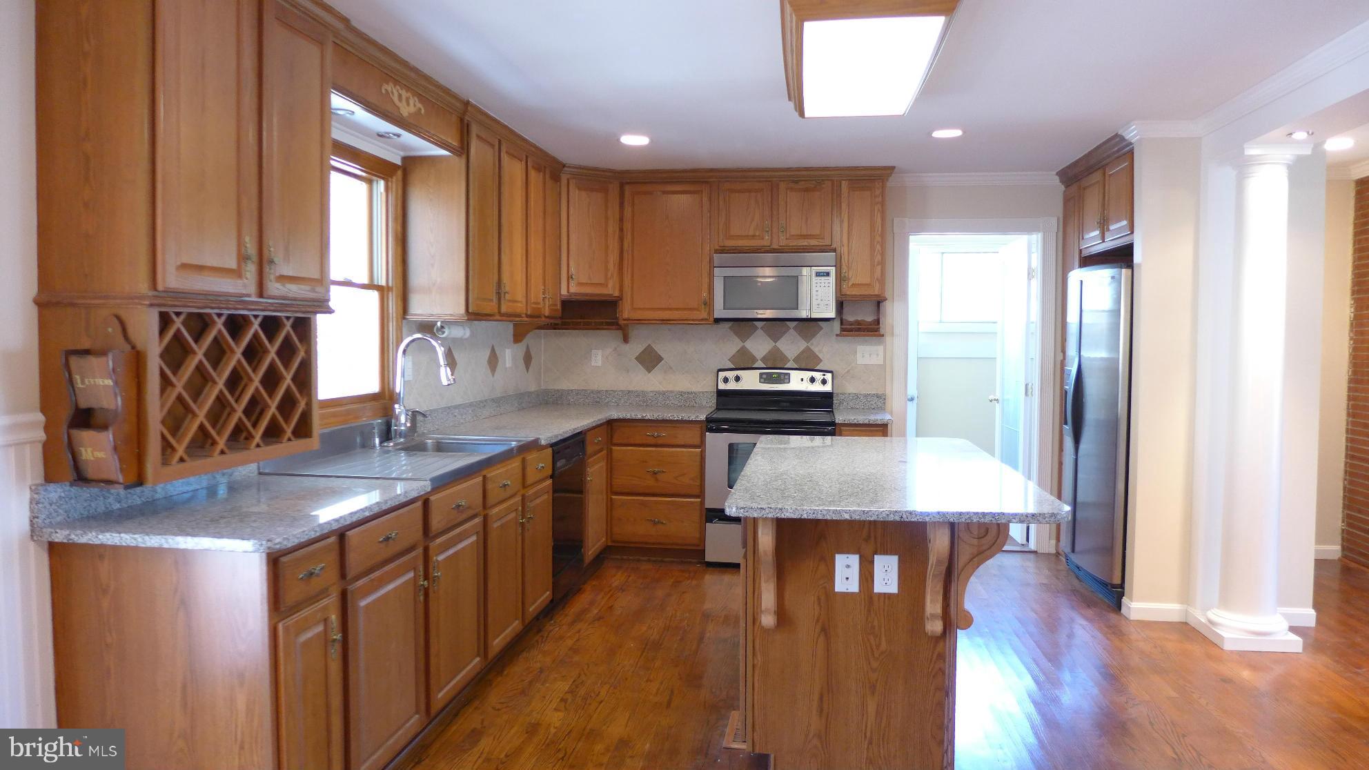 400 Aigburth Road Towson, MD 21286 - Photo 6 of 20 Kitchen 1