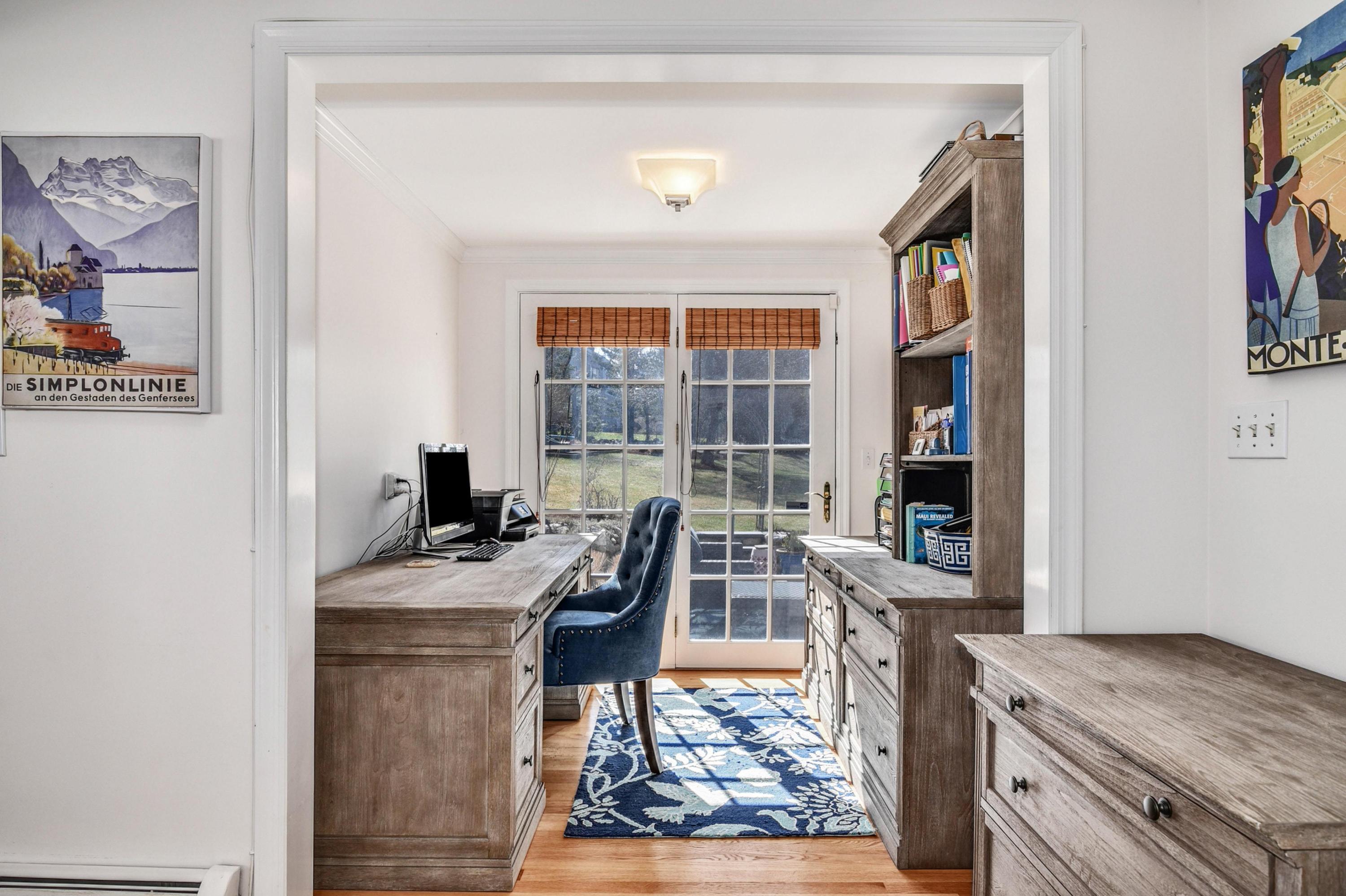 28 Briar Brae Road Darien, CT 06820 - Photo 9 of 33 a workspace with furniture and window