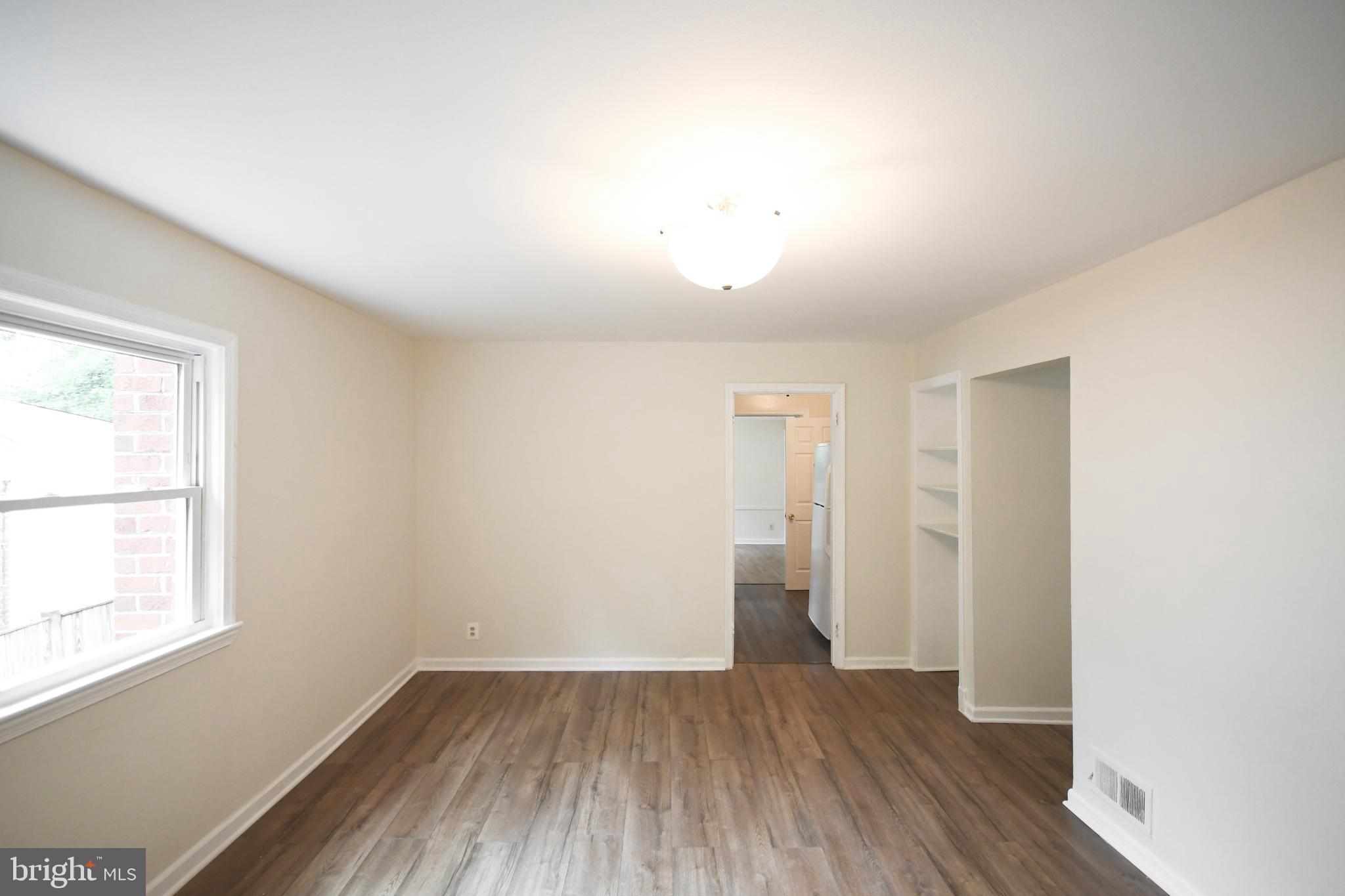 1516 Windham Lane Silver Spring, MD 20902 - Photo 4 of 25 Gallery Image 4