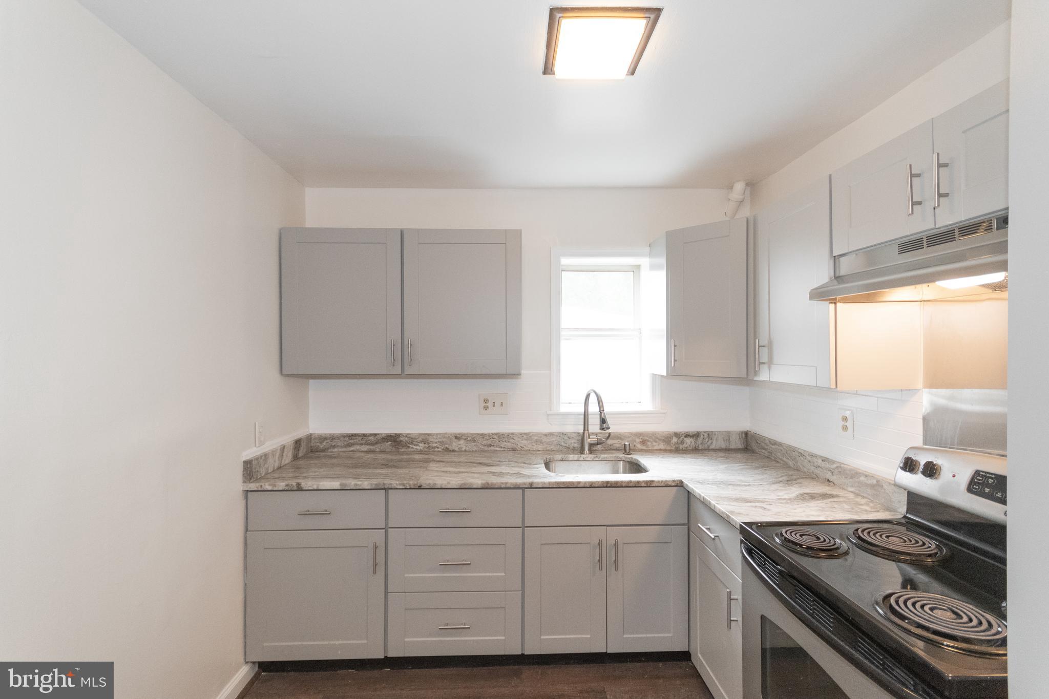 1516 Windham Lane Silver Spring, MD 20902 - Photo 7 of 25 Gallery Image 7