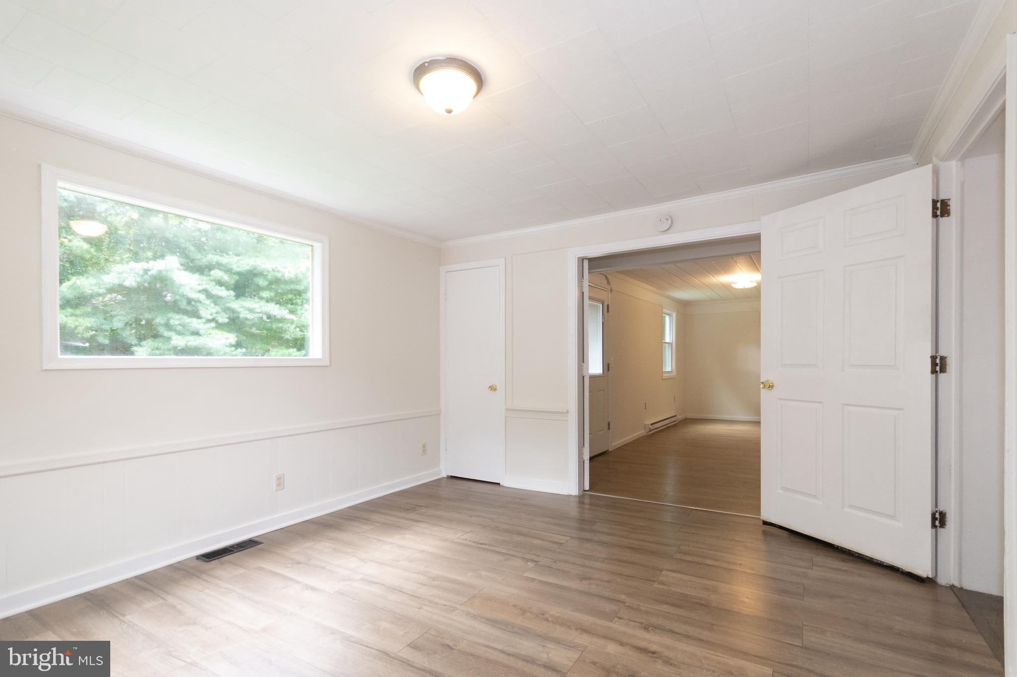 1516 Windham Lane Silver Spring, MD 20902 - Photo 9 of 25 Gallery Image 9