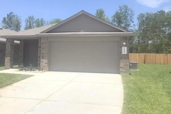 $1,900 | 16817 Lonely Pines Drive, Conroe, TX 77302