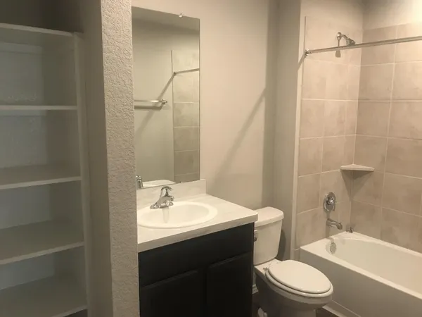 $1,900 | 16817 Lonely Pines Drive, Conroe, TX 77302