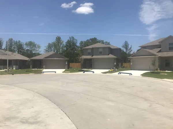 $1,900 | 16817 Lonely Pines Drive, Conroe, TX 77302