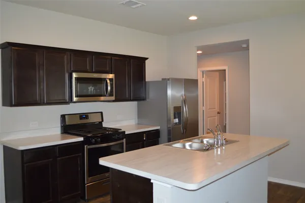 $1,900 | 16817 Lonely Pines Drive, Conroe, TX 77302