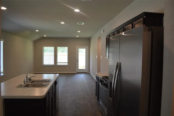 $1,900 | 16817 Lonely Pines Drive, Conroe, TX 77302