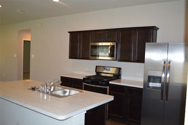 $1,900 | 16817 Lonely Pines Drive, Conroe, TX 77302