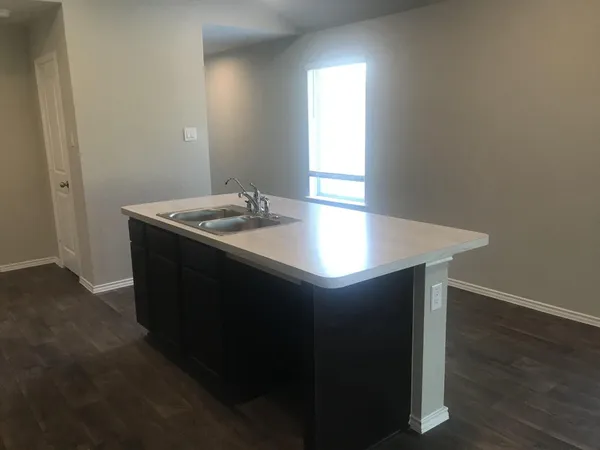 $1,900 | 16817 Lonely Pines Drive, Conroe, TX 77302