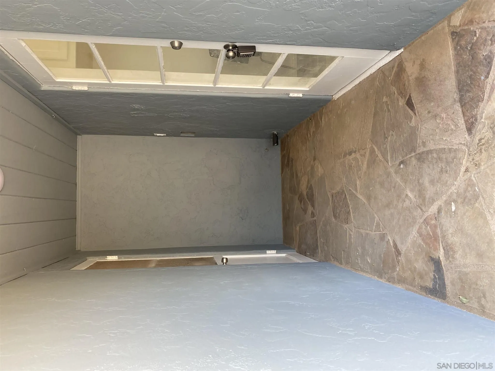 9243 Westhill Road Lakeside, CA 92040 - Photo 17 of 26