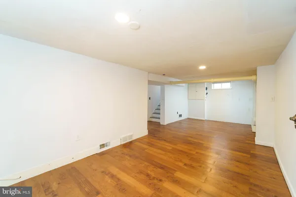 $2,600 | 4400 Garrett Park Road, Wheaton, MD 20906