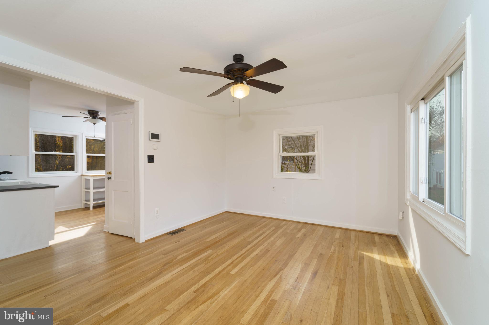 4400 Garrett Park Road Wheaton, MD 20906 - Photo 2 of 20