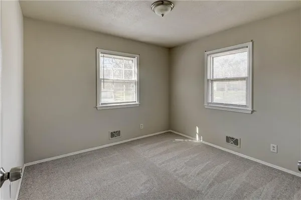 $234,990 | 7423 Harris Avenue, Raytown, MO 64133