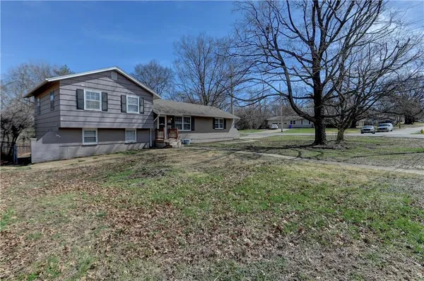 $234,990 | 7423 Harris Avenue, Raytown, MO 64133