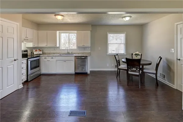 $234,990 | 7423 Harris Avenue, Raytown, MO 64133
