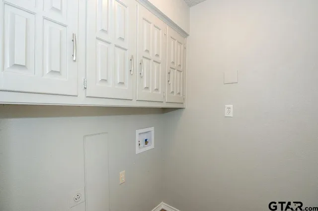 $1,700 | 5827 Hollytree Drive, Tyler, TX 75703