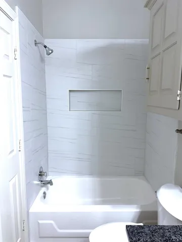 $1,700 | 5827 Hollytree Drive, Tyler, TX 75703