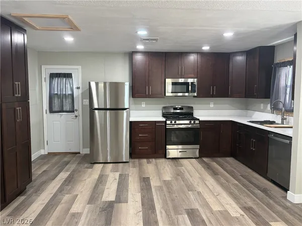 $1,800 | 111 Dogwood Street, Henderson, NV 89015