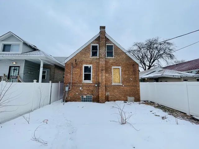$124,900 | 8325 South Cregier Avenue, Chicago, IL 60617