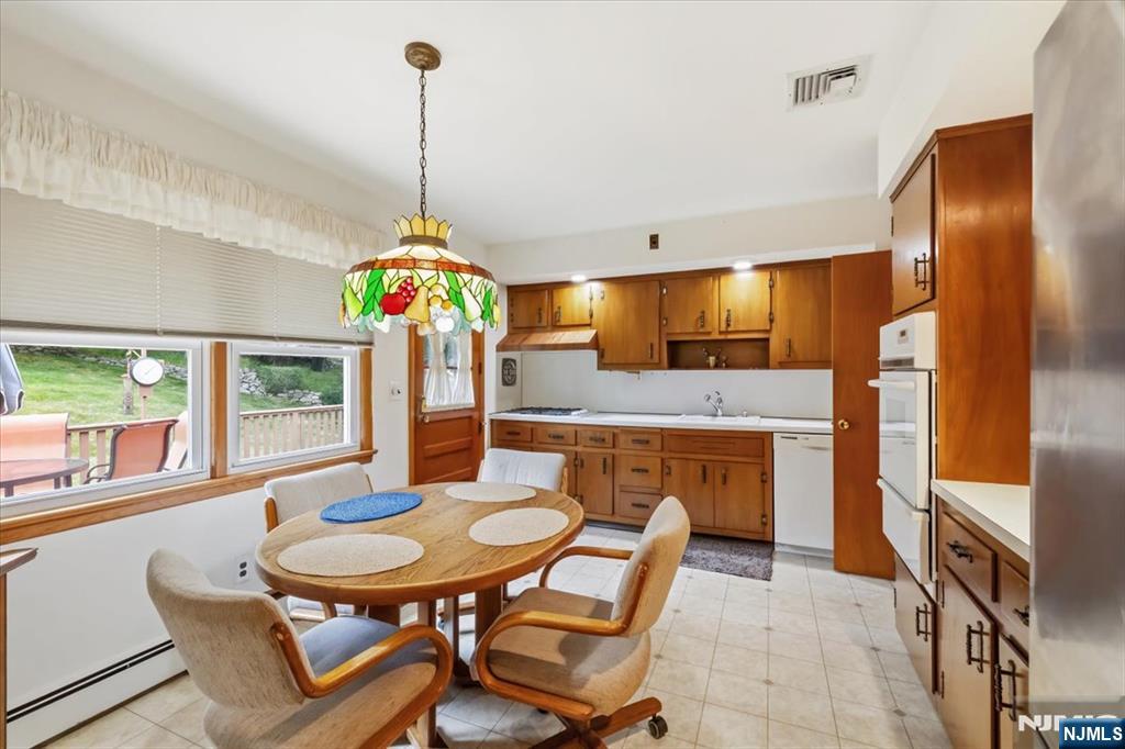 641 Antrim Road River Vale, NJ 07675 - Photo 10 of 45