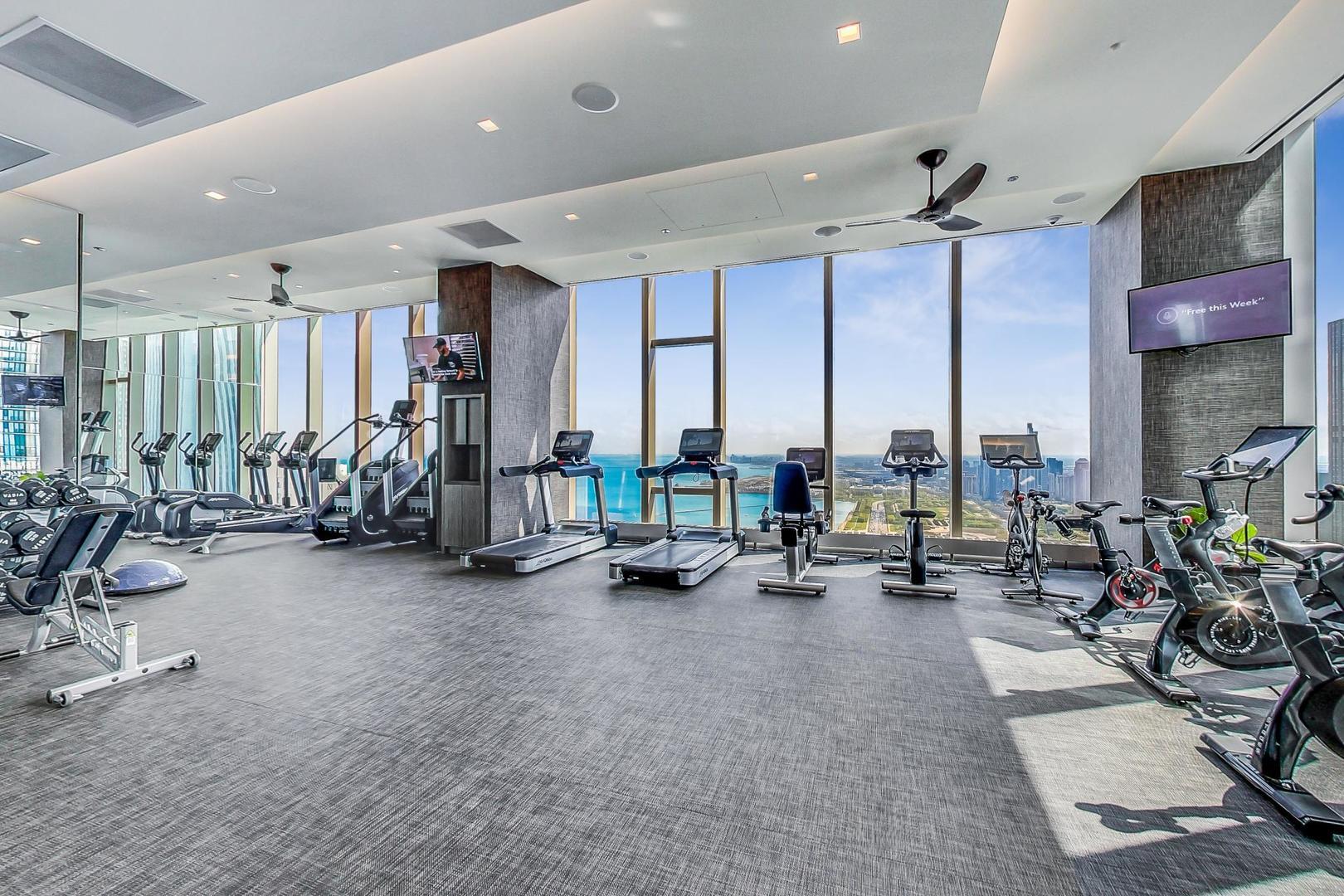363 East Wacker Drive, Unit 2708 Chicago, IL 60601 - Photo 46 of 48 a view of a room with gym equipment