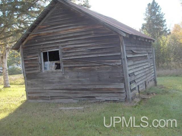 914 West Co Road Florence, WI 54121 - Photo 5 of 29