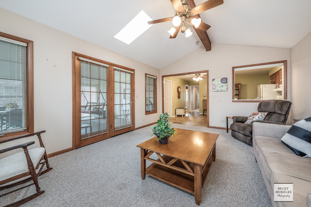 1112 Modaff Road Naperville, IL 60540 - Photo 4 of 25