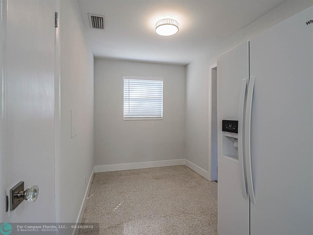 2203 1st Place Vero Beach, FL 32962 - Photo 16 of 42