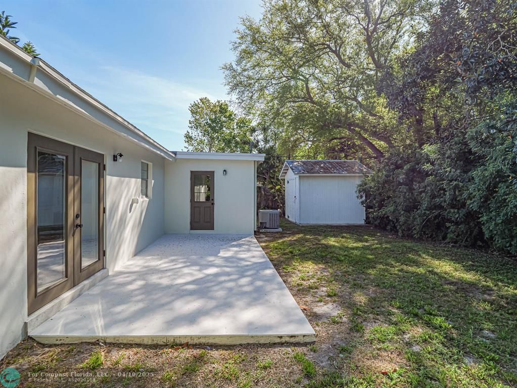 2203 1st Place Vero Beach, FL 32962 - Photo 36 of 42