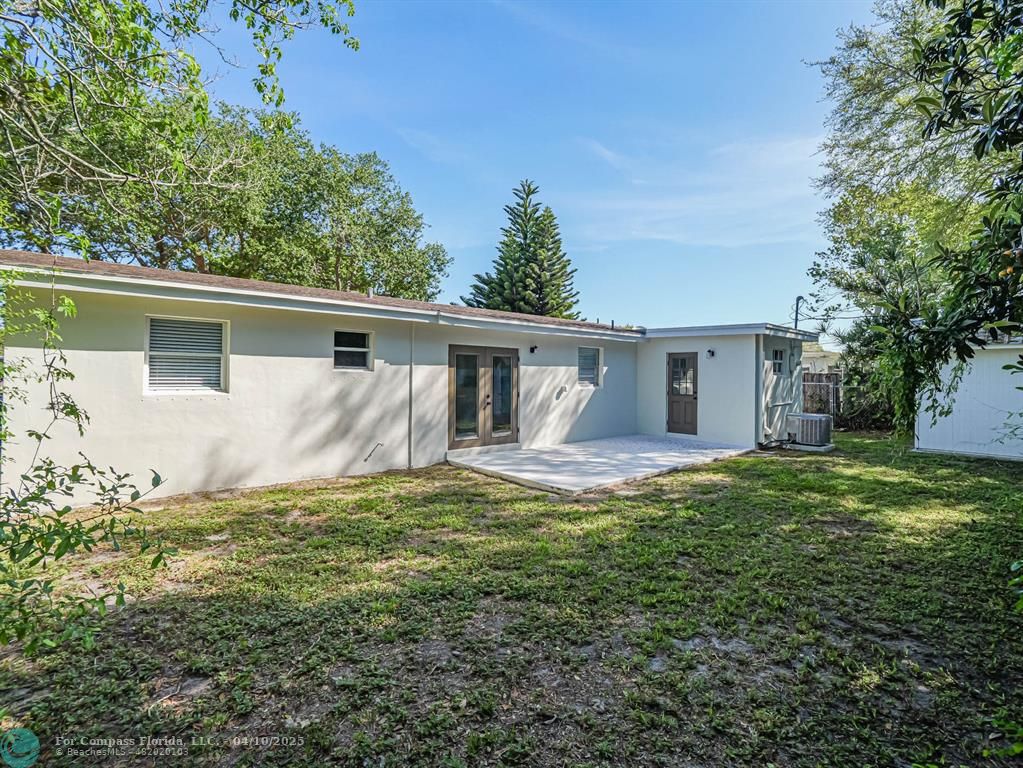 2203 1st Place Vero Beach, FL 32962 - Photo 37 of 42