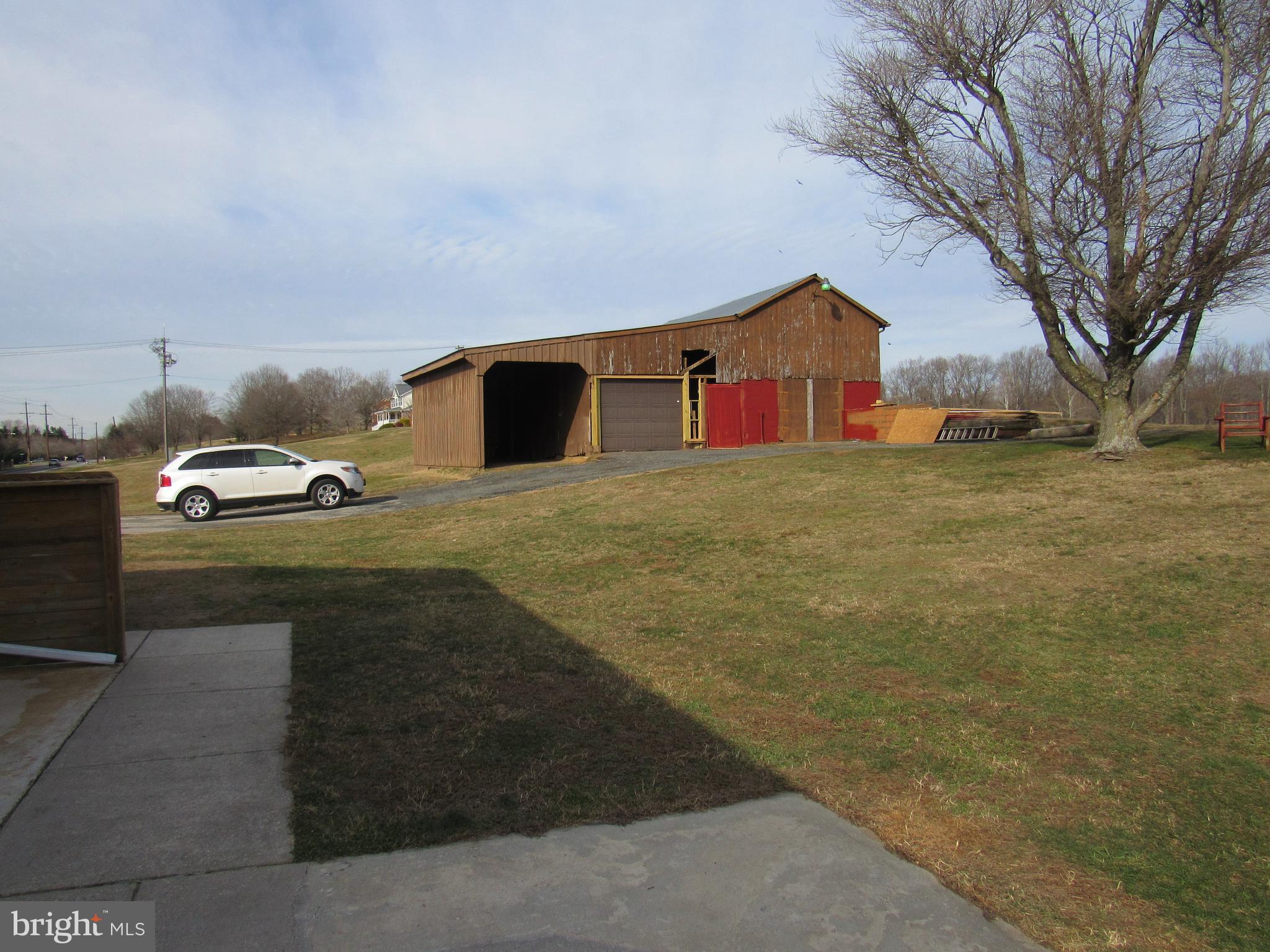7400 South Osborne Road Upper Marlboro, MD 20772 - Photo 8 of 18 view of barn