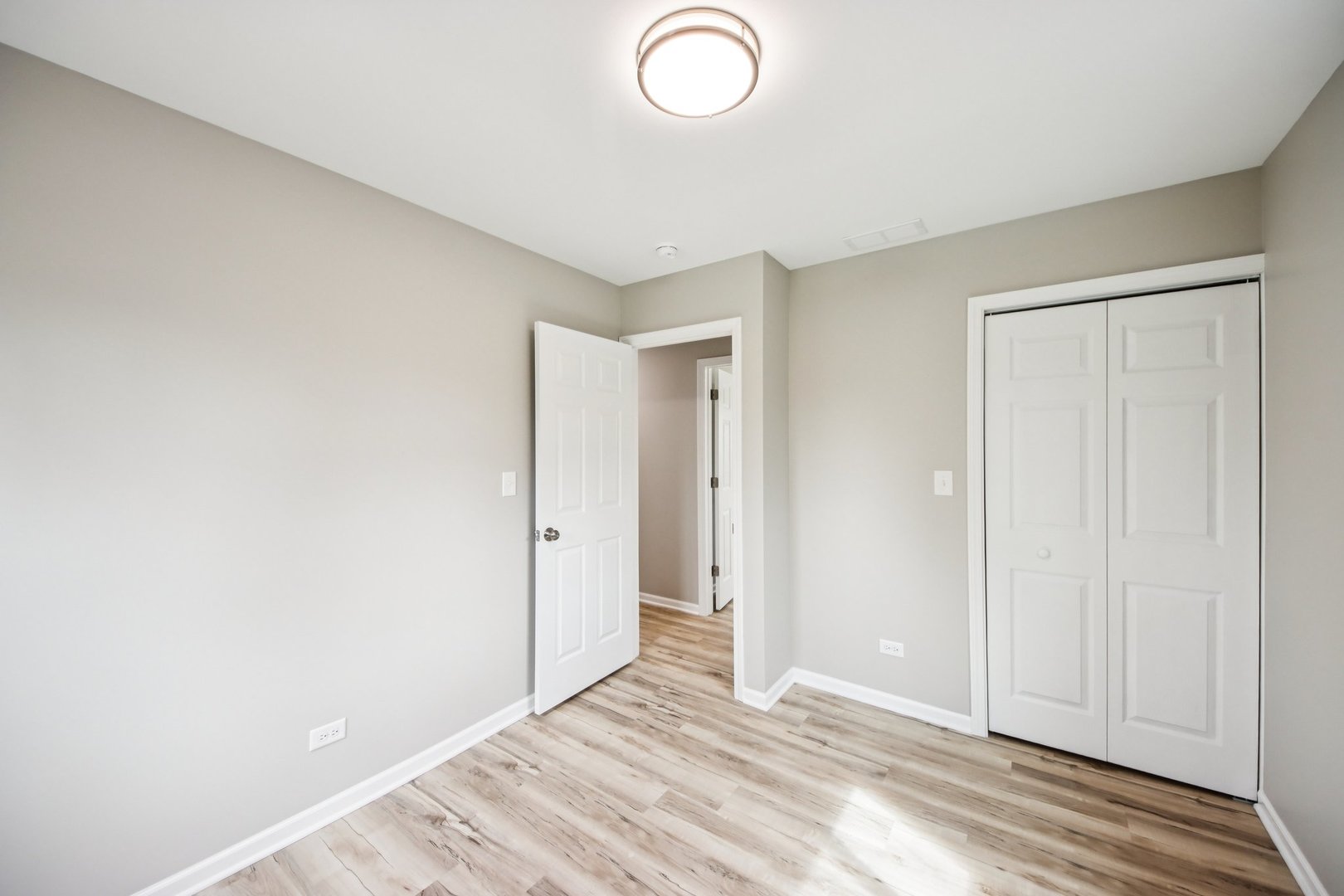 65 Della Street Crystal Lake, IL 60014 - Photo 22 of 28