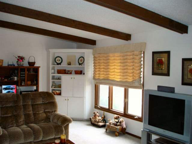 1005 South Devonshire Road Yorktown, IN 47396 - Photo 3 of 9 Gallery Image 3