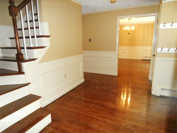 25 Mohawk Road Andover, MA 01810 - Photo 8 of 25 Gallery Image 8