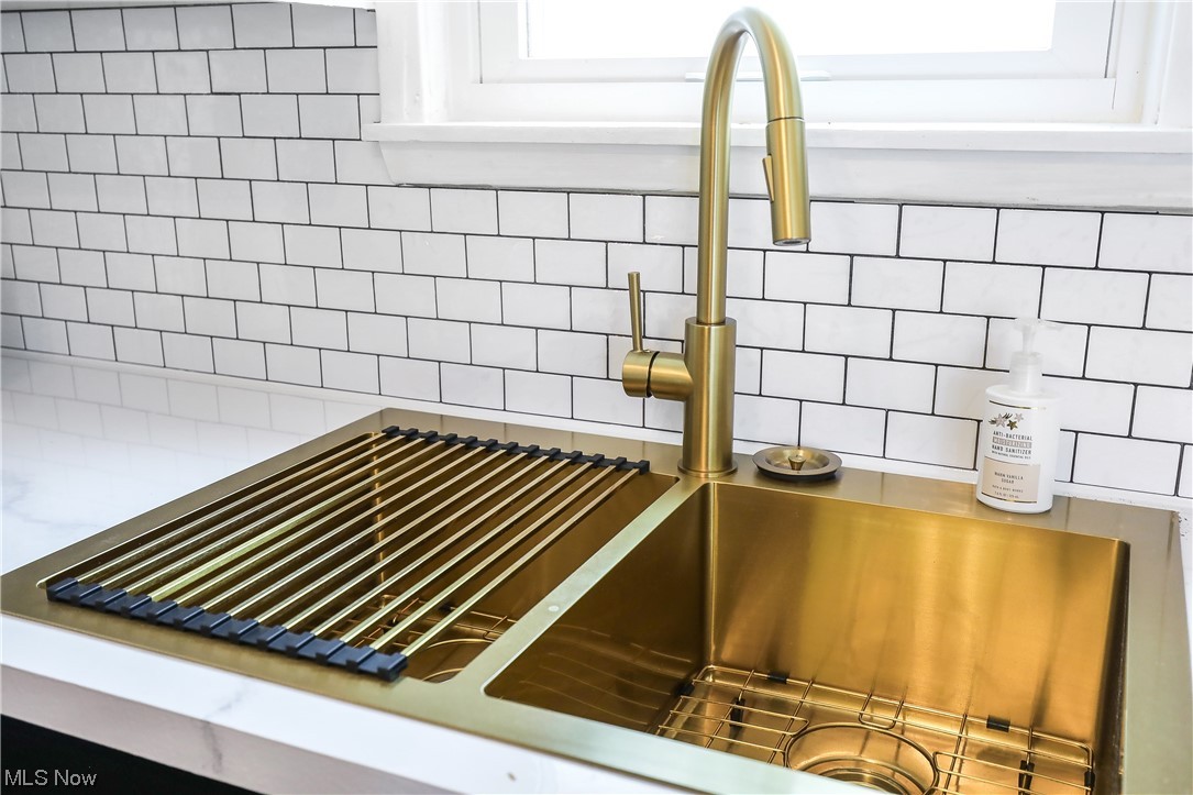 2922 13th Street Northwest Canton, OH 44708 - Photo 11 of 29 Sink