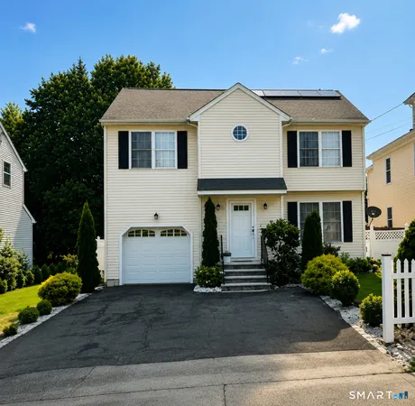 $345,000 | 585 Congress Avenue, Waterbury, CT 06708