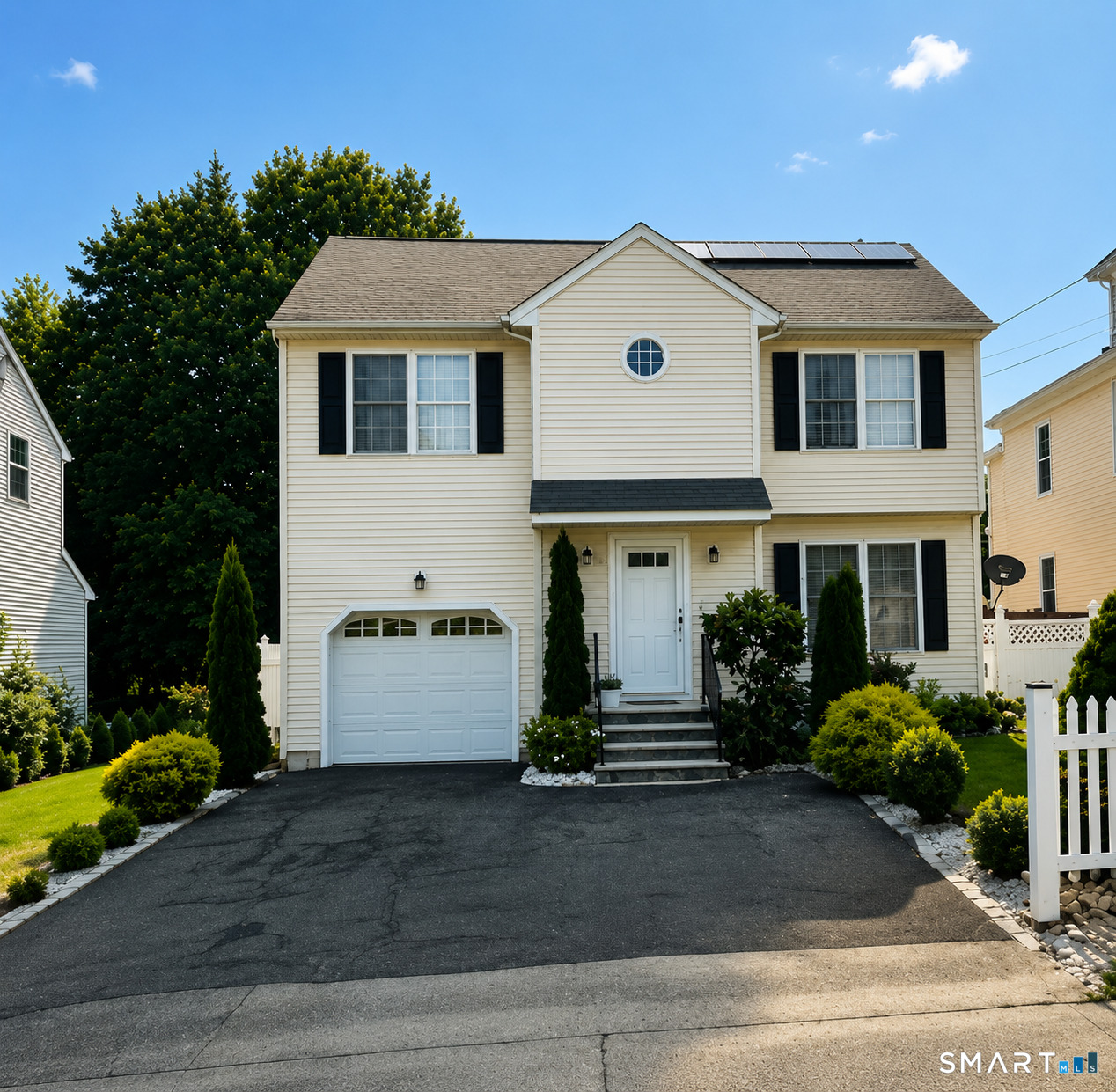 585 Congress Avenue Waterbury, CT 06708 - Photo 1 of 14