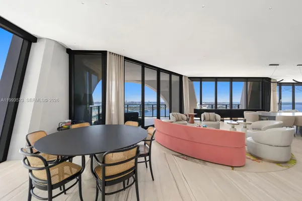 $6,800,000 | 1000 Biscayne Boulevard, Unit 2702, Miami, FL 33132