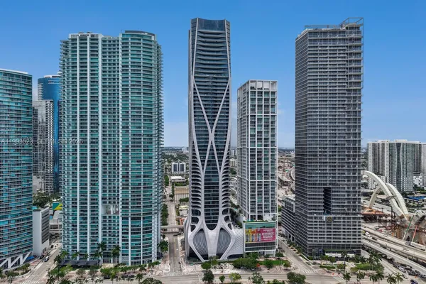 $6,800,000 | 1000 Biscayne Boulevard, Unit 2702, Miami, FL 33132