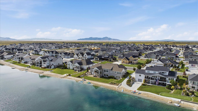 21 Pier Place Tooele, UT 84074 - Photo 103 of 112 Aerial perspective showcasing a residential community with numerous properties