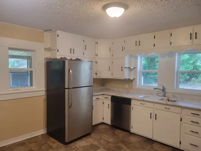 $159,500 | 307 Edgewood Street, Paris, TN 38242