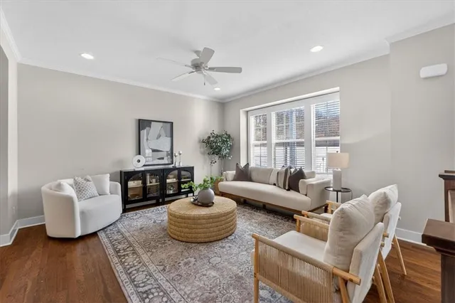 $425,000 | 3110 Howell Street, North Kansas City, MO 64116