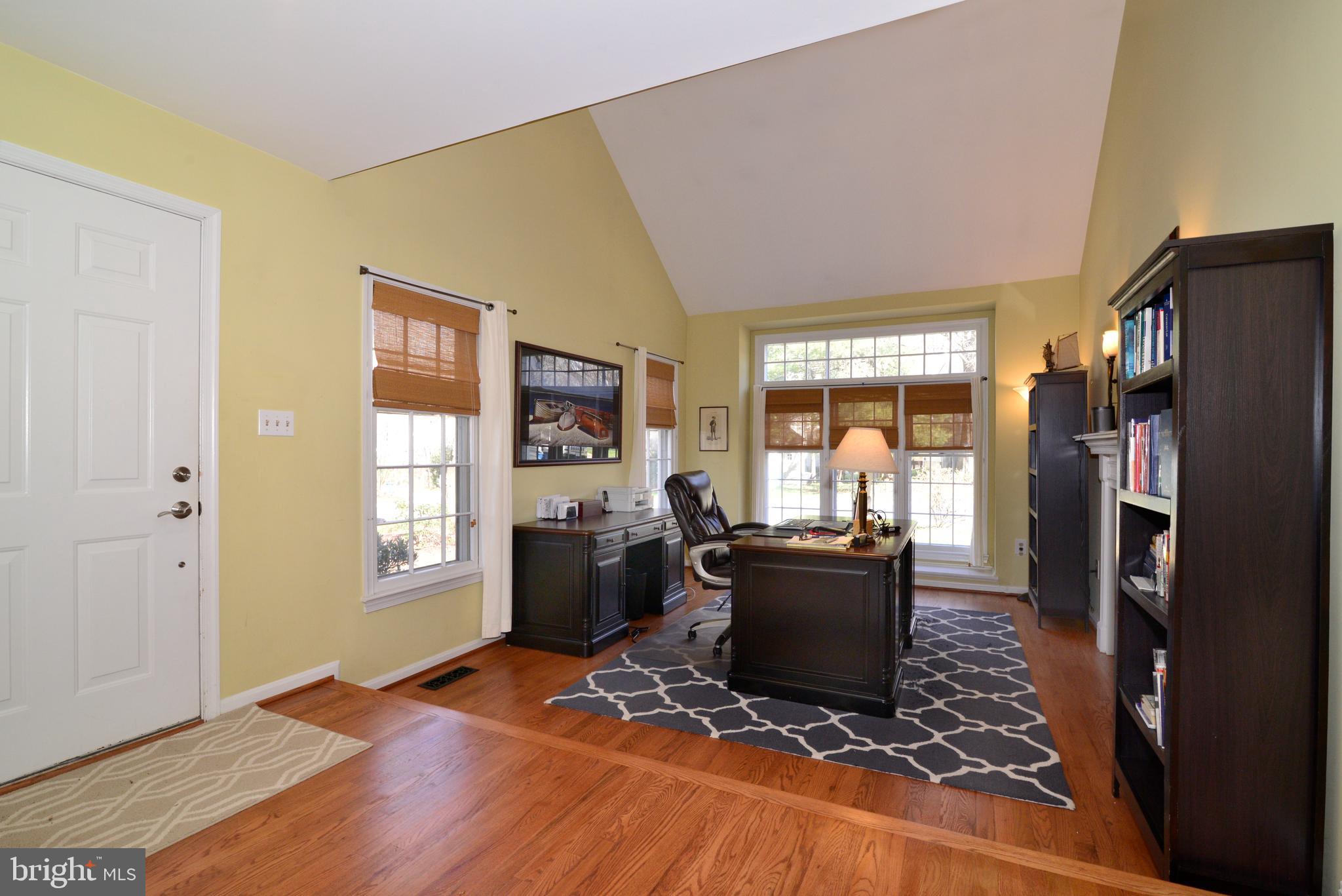 11627 Springhouse Place Reston, VA 20194 - Photo 15 of 57