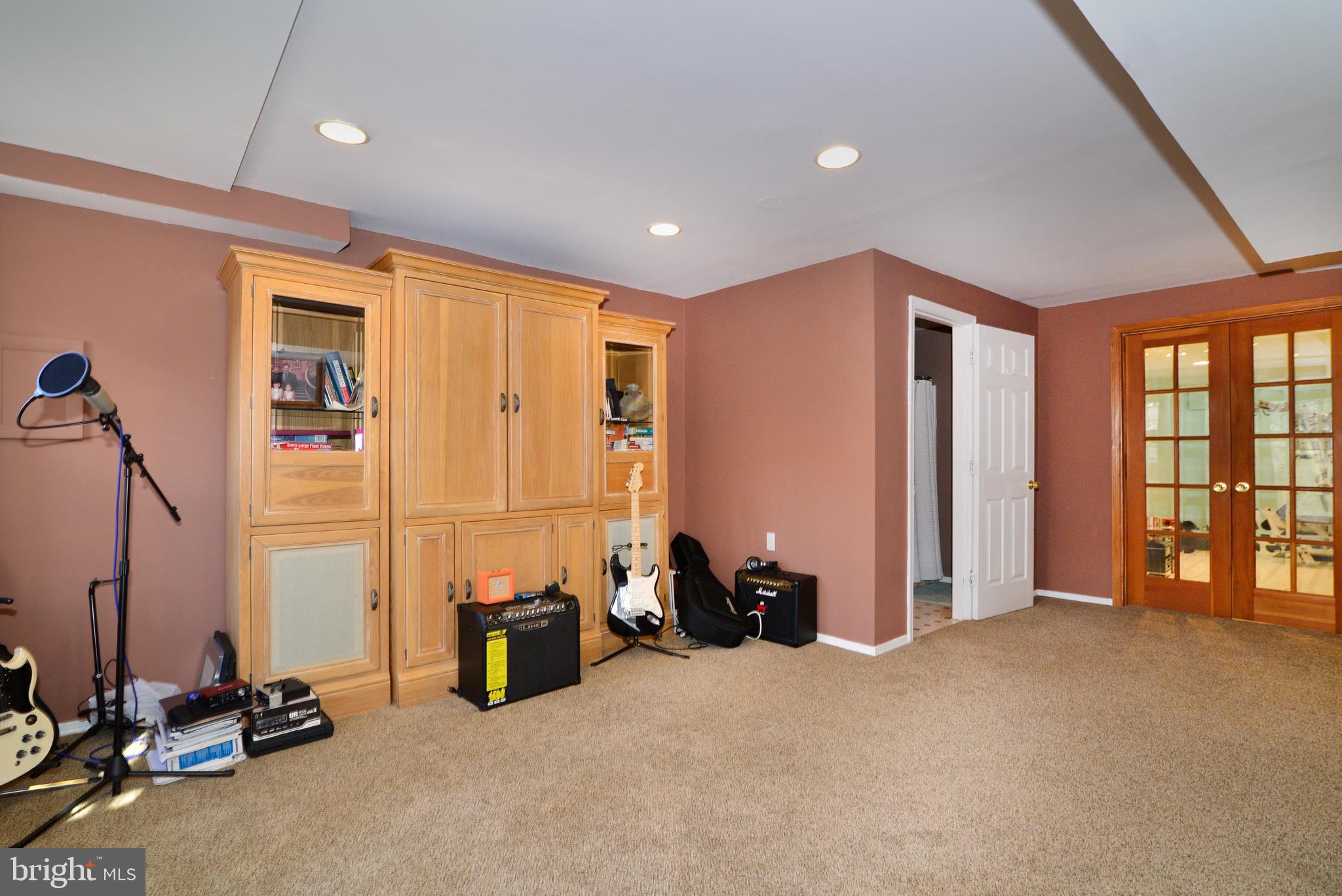 11627 Springhouse Place Reston, VA 20194 - Photo 39 of 57