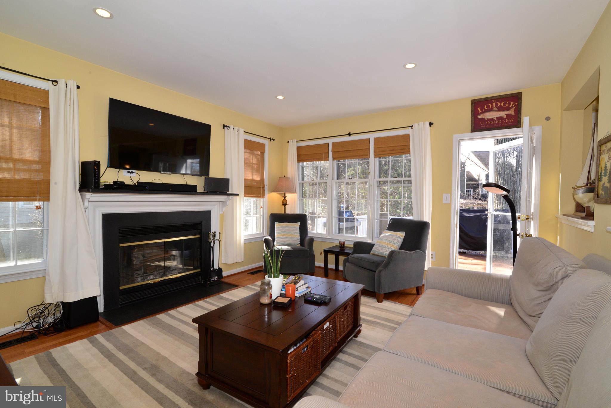 11627 Springhouse Place Reston, VA 20194 - Photo 10 of 57